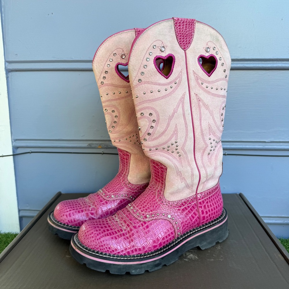 Ariat Buckaroo Cowboy Boots Womens Size 8.5 B Pink Croc Print Heart Cutout